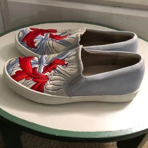 Naturalizer sneakers